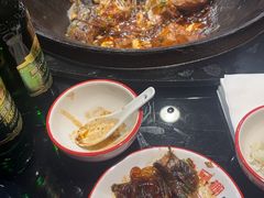 -鱼窝棚柴火铁锅炖(富山屯店)