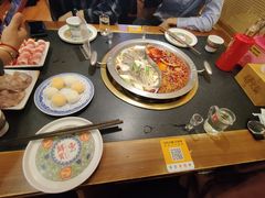 -沸炉重庆老火锅(军事博物馆店)