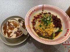 -遇见小面(东方宝泰店)