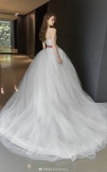 -Vera Wang婚纱礼服旗舰店
