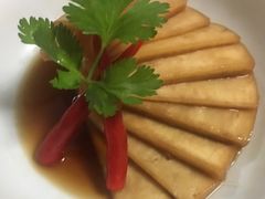 老坛泡开胃萝卜皮-大理实力希尔顿酒店御璽中餐厅YUXI – CHINESE RESTAURANT