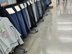 -迪卡侬(西华店)