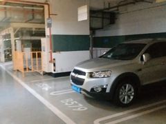 -北京银泰中心-停车场