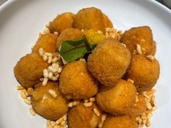 -大树餐厅(红旗街万达店)