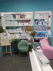 -斐尔国际皮肤管理中心