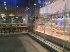 -巴黎贝甜(大宁国际商业广场店)