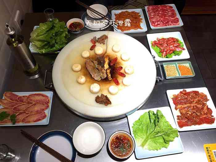 云南石板烧61汉白玉石烤肉-"[薄荷]环境: ."-大众点评移动版