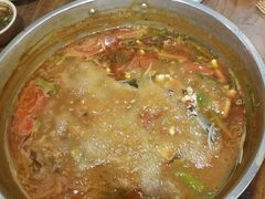 -亮欢寨酸汤鱼(沙冲路店)