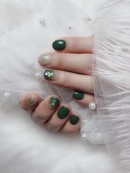 -Pink You美甲洗眉纹绣定制中心