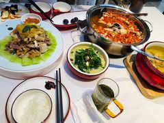 -老湘亲·品鉴湘菜(蔡塘爱琴海店)