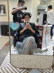 -PE SALON