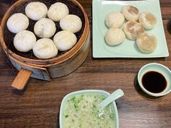 -舒小笼松针小笼包