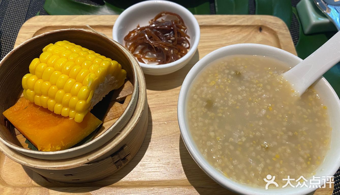 喝喝茶 聊聊天 养养生 🍵