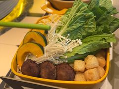 -润园四季椰子鸡火锅(卓越INTOWN店)