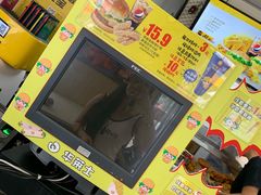 -华莱士·全鸡汉堡(财经学院店)