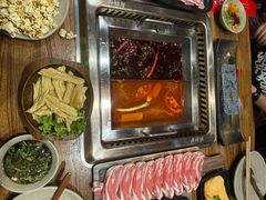 -吴氏老牌坊云南鱼豆花火锅店(通江街店)