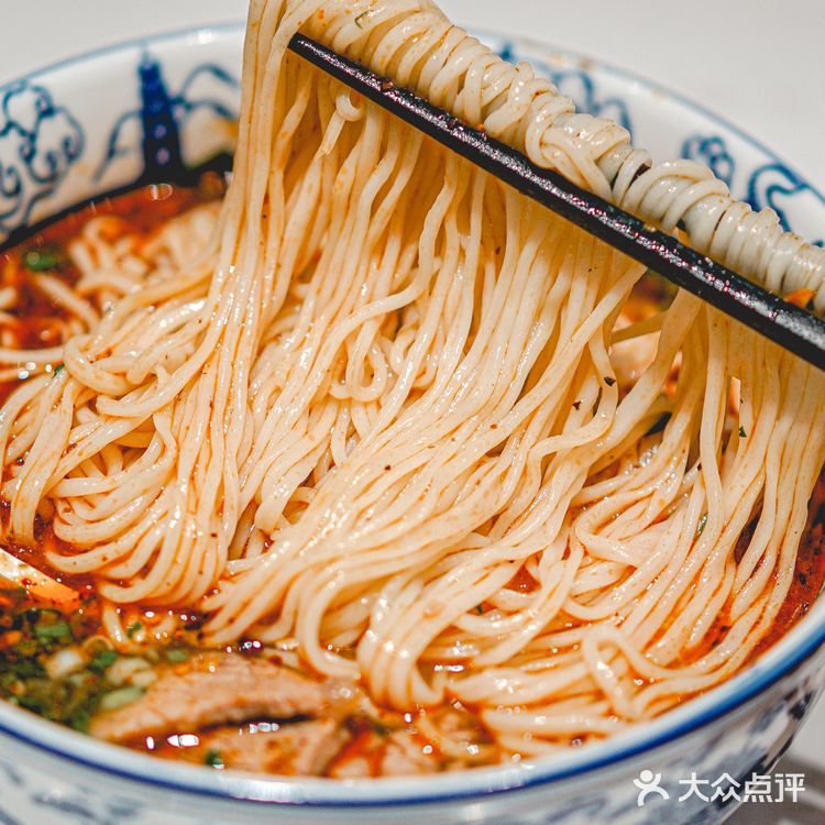 深圳美食｜好吃的牛肉面还能免费续面！