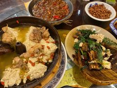 柏枝锅巴腊肉-杨记隆府(南坪店)