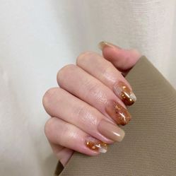 -LISSOM莉森 Nail ·美甲美睫原创定制店