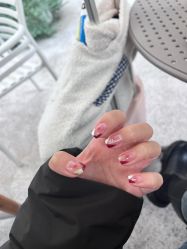 -芊屿芊浔美甲