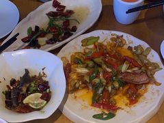 -隔壁老王·家常云南菜(花巷店)