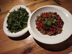 -唐伯虎新派湘菜馆(石夏时代广场店)