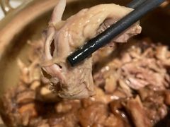 猪手煲土鸡-麓湘小镇(开福万达广场店)