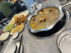 -光头药膳鸡(莱茵小镇店)