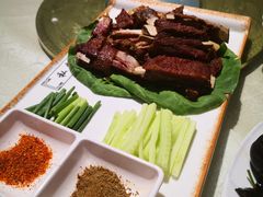 -阿三鱼头泡饼·家常菜