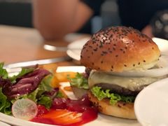 招牌牛肉汉堡-UPPER KITCHEN(延安路店)