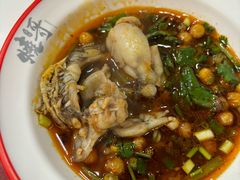 -烧哥美蛙肥肠鱼火锅·十五年社区店
