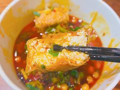 老上海灌汤臭豆腐-串门邻居串串火锅(云南南路店)