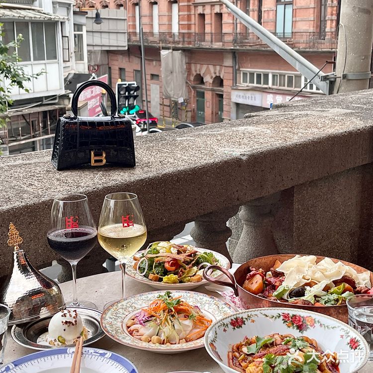 hoxa bistro｜新疆小酒馆 美食美景被治愈🖤