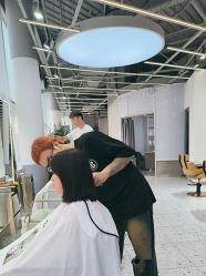 -PE SALON 