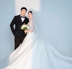 -雪中彩影婚纱摄影·微光艺术中心