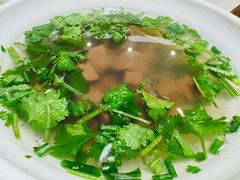 馋口鸭血汤-馋三尺蟹粉小笼(人民广场店)