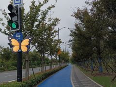 -雪绒花路停车场