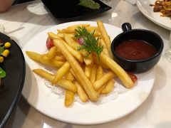 炸薯条-威克特披萨汉堡