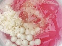 糍粑冰粉-冯黎黎米凉虾(万兴广场店)