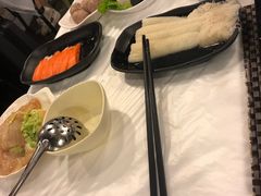 竹荪-鲜入围煮花胶鸡海鲜火锅