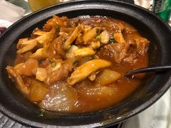-鞍山大白鲨美食酒店