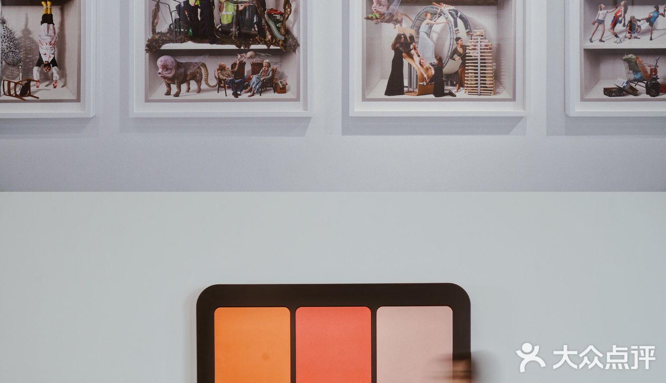 南京看展🤳漫步云端在52层的空中美术馆