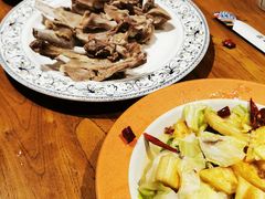 包包菜炒馕-疆里疆外·和田烤肉·清真