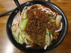 -丽虹云南过桥米线(兴工街店)