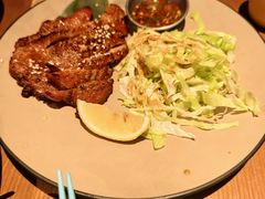 招牌泰式蜜汁猪颈肉-泰盏鬼·颓废冬阴(陈家祠扬韬店)