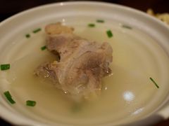 大骨头萝卜汤-大壶春生煎(四川中路店)