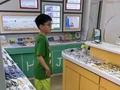 -美空眼镜·星趣控·新乐学·控优点合作店(周浦万达店)