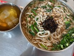 -正宗杨记普洱酸醋米线(总店)