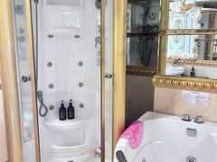 -南洋长胜酒店(广州东站天平架地铁站店)