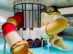 -涨巢·潮玩水疗局